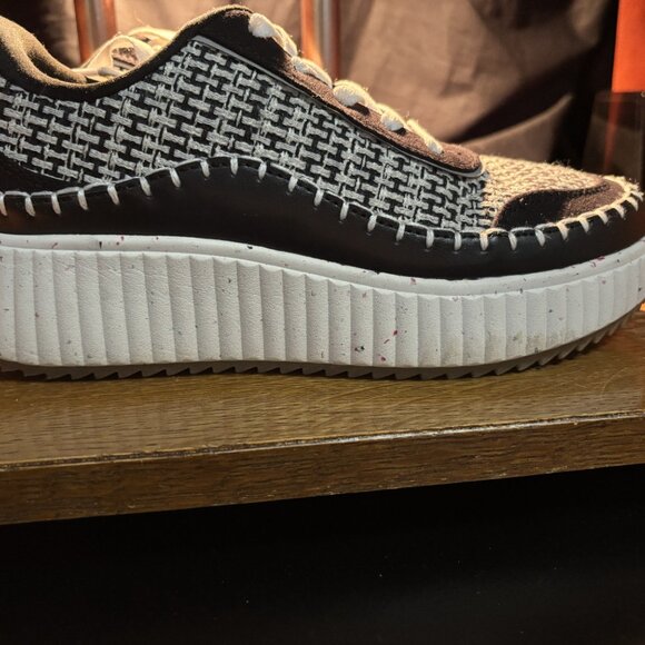 Men's New Dream Pairs Size 8 Sneakers - Picture 5 of 5